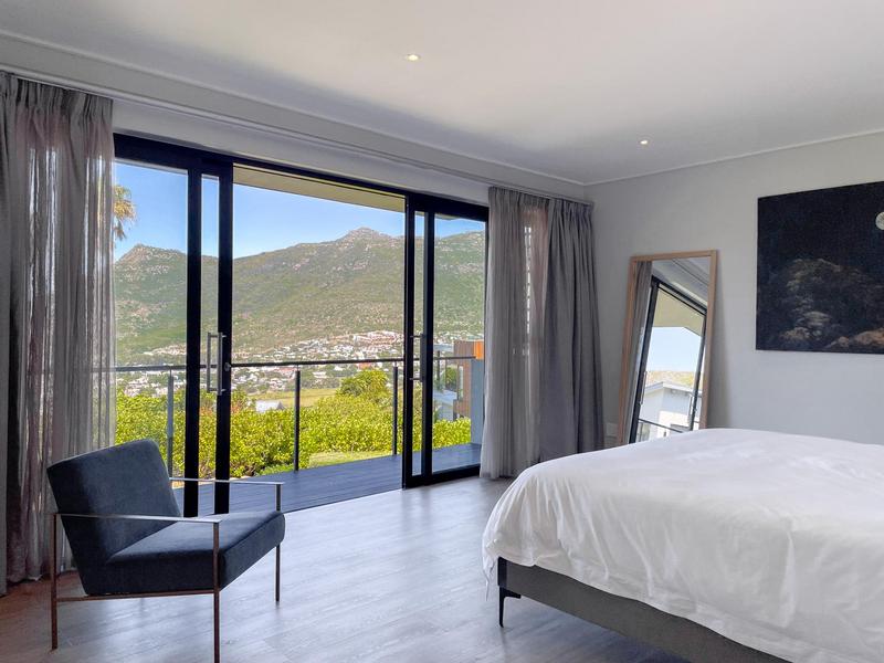 To Let 3 Bedroom Property for Rent in Hout Bay Western Cape